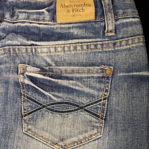 💋Abercrombie & Fitch Denim Mini Skirt - Picture 6 of 8